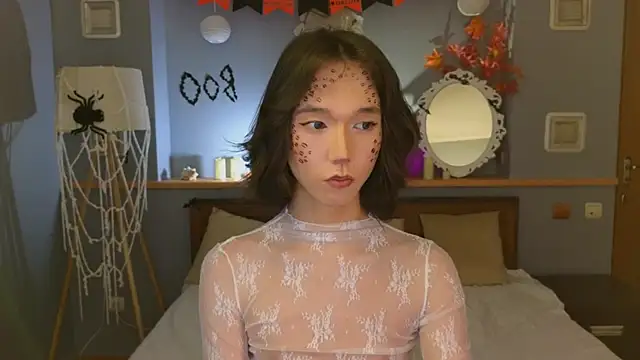 okerriella online show from 10/30/25, 02:40