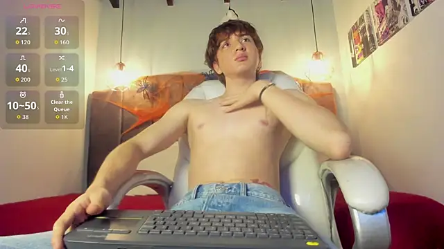 Oscar and dani online show from 10/18/25, 04:04