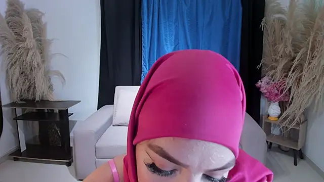 Snapshot of SofiaRivera1 chatting on 06/07/26, 10:24 SofiaRivera1 online show from 06/07/26, 10:24