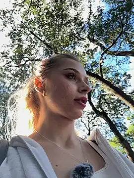 BabyAnais online show from 09/18/25, 02:30