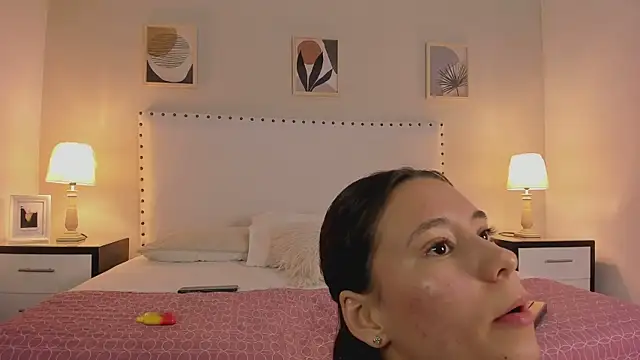 Snapshot of scarlettTease_ chatting on 02/25/26, 01:59 scarlettTease online show from 02/25/26, 01:59