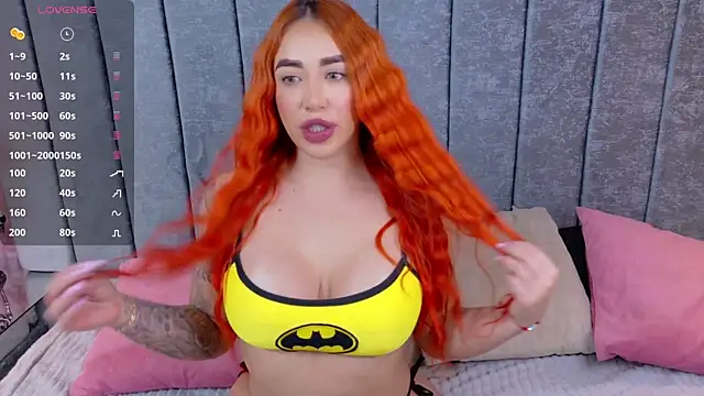 Snapshot of evelincooper_ chatting on 10/30/25, 02:24 evelincooper online show from 10/30/25, 02:24