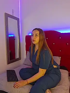 Scarlett Pink Rose online show from 11/04/25, 10:53