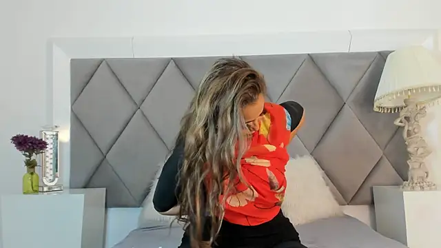 GiadaRizzo online show from 11/27/25, 06:21