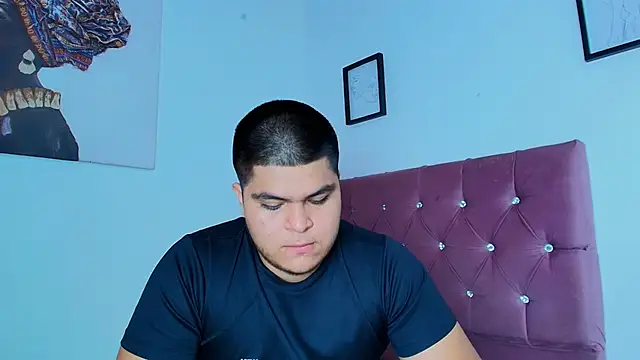 Snapshot of naomi_campbel_ chatting on 02/13/26, 08:27 naomi campbel online show from 02/13/26, 08:27