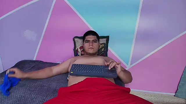 Snapshot of naomi_campbel_ chatting on 02/18/26, 08:38 naomi campbel online show from 02/18/26, 08:38