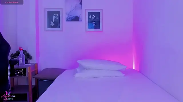 Snapshot of Anastasia_lauren chatting on 11/24/25, 08:30 Anastasia lauren online show from 11/24/25, 08:30