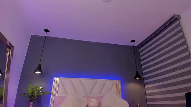 Snapshot of NaishaFord_1 chatting on 03/25/26, 03:23 NaishaFord 1 online show from 03/25/26, 03:23