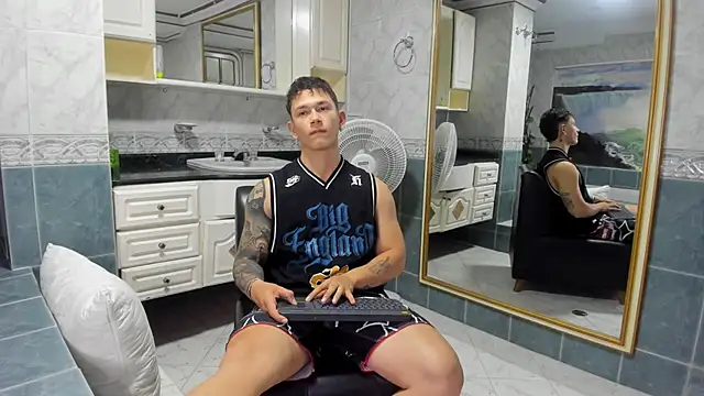 Thomas moon online show from 09/12/25, 12:05