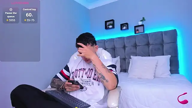 Thomas moon online show from 01/15/26, 12:54