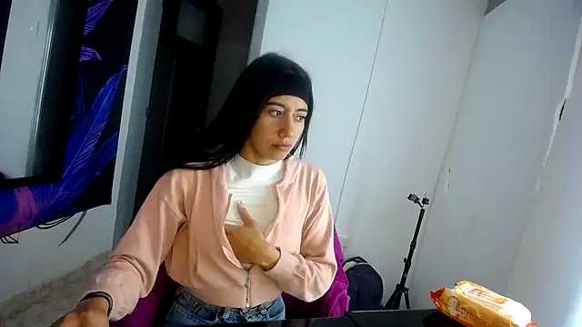 Madow Lu online show from 10/17/25, 09:34