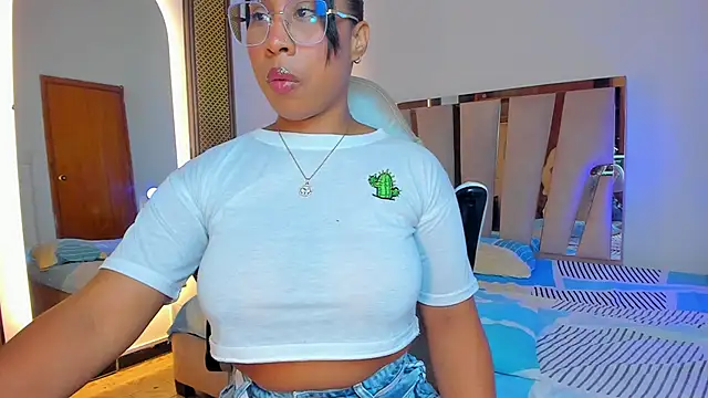 Elowen Clark online show from 01/10/26, 08:10