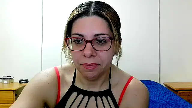 Snapshot of MysticBlue69 chatting on 07/05/26, 11:12 MysticBlue69 online show from 07/05/26, 11:12