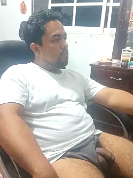 Snapshot of Hotknight chatting on 04/22/26, 02:36 Hotknight online show from 04/22/26, 02:36