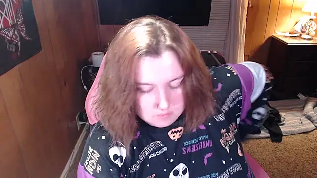 Snapshot of vanessraine chatting on 02/04/26, 03:45 vanessraine online show from 02/04/26, 03:45