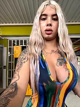 Snapshot of YouCandiSumisa chatting on 09/24/25, 04:21 YouCandiSumisa online show from 09/24/25, 04:21