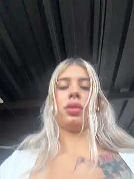 Snapshot of YouCandiSumisa chatting on 12/05/25, 06:48 YouCandiSumisa online show from 12/05/25, 06:48