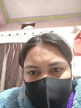 Snapshot of sanu_07 chatting on 12/22/25, 04:53 sanu 07 online show from 12/22/25, 04:53