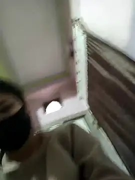 Snapshot of sanu_07 chatting on 02/07/26, 05:00 sanu 07 online show from 02/07/26, 05:00