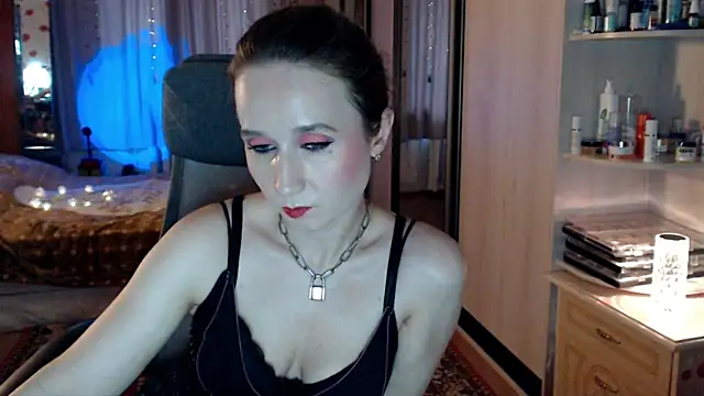 ClassyInna online show from 12/05/25, 08:45