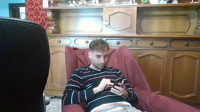 Torissimo92 online show from 12/19/25, 10:44