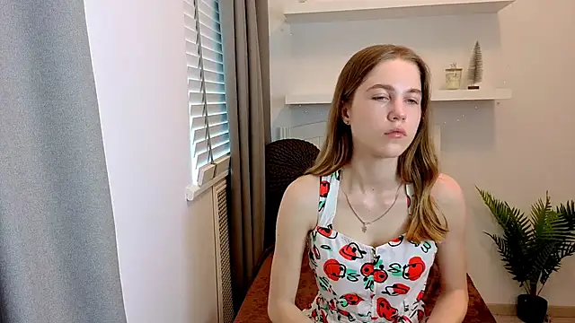 Snapshot of Spicy_Lexi chatting on 06/12/26, 06:34 Spicy Lexi online show from 06/12/26, 06:34