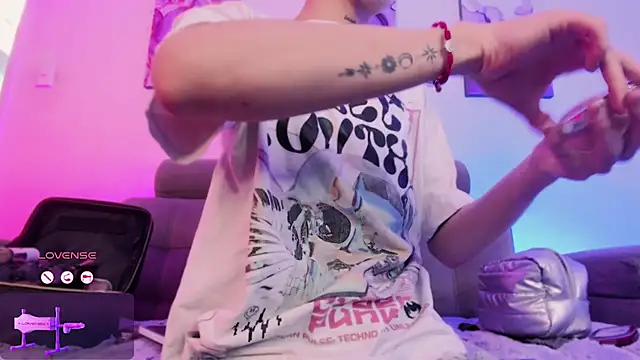 Snapshot of SebastianHilton chatting on 02/21/26, 12:39 SebastianHilton online show from 02/21/26, 12:39