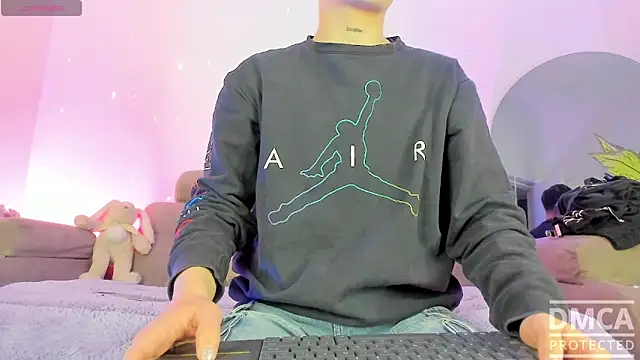 SebastianHilton online show from 04/13/26, 03:34