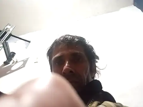 Snapshot of githot chatting on 03/22/26, 08:40 githot online show from 03/22/26, 08:40