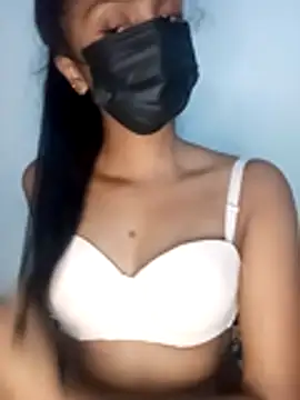 kissy doll online show from 10/13/25, 06:52