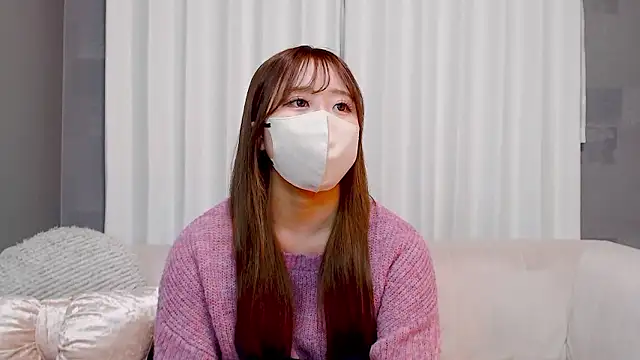  YUI CHAN  online show from 02/16/26, 11:06