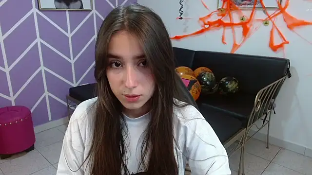 Adhara Kitten online show from 11/04/25, 12:59