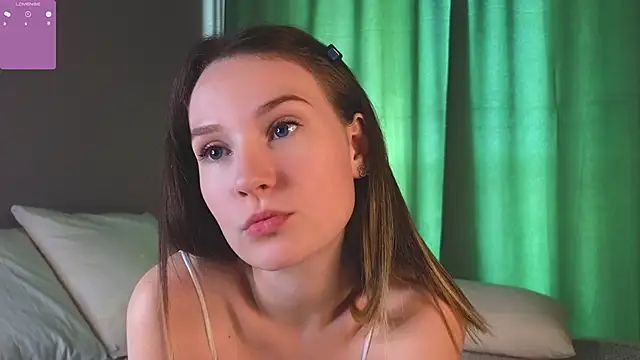 Snapshot of QueenieHathaway chatting on 09/20/25, 02:56 QueenieHathaway online show from 09/20/25, 02:56