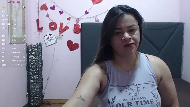 pamela echeverria online show from 04/08/26, 11:21