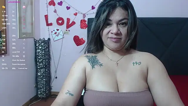 Snapshot of pamela_echeverria chatting on 05/02/26, 11:48 pamela echeverria online show from 05/02/26, 11:48
