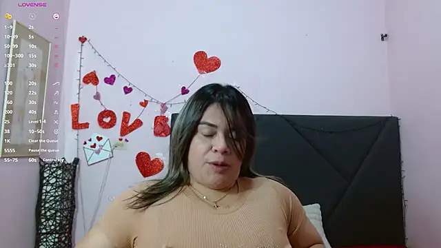 Snapshot of pamela_echeverria chatting on 05/05/26, 11:07 pamela echeverria online show from 05/05/26, 11:07