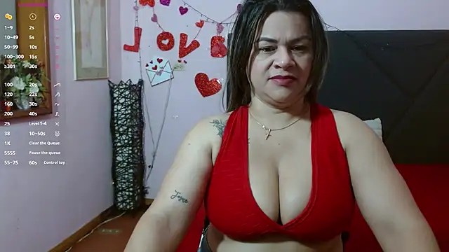 Snapshot of pamela_echeverria chatting on 05/07/26, 11:15 pamela echeverria online show from 05/07/26, 11:15