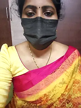 Snapshot of vasundhara26 chatting on 10/12/25, 07:57 vasundhara26 online show from 10/12/25, 07:57