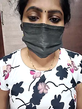 Snapshot of vasundhara26 chatting on 12/14/25, 09:19 vasundhara26 online show from 12/14/25, 09:19