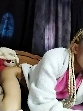 catrina love online show from 05/15/26, 03:52