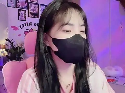 Snapshot of keelinnn19 chatting on 09/15/25, 06:08 keelinnn19 online show from 09/15/25, 06:08