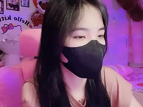 Snapshot of keelinnn19 chatting on 09/22/25, 07:38 keelinnn19 online show from 09/22/25, 07:38