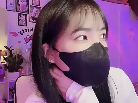 Snapshot of keelinnn19 chatting on 09/26/25, 06:12 keelinnn19 online show from 09/26/25, 06:12