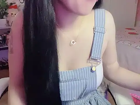 Snapshot of keelinnn19 chatting on 10/21/25, 06:52 keelinnn19 online show from 10/21/25, 06:52