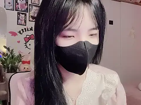 Snapshot of keelinnn19 chatting on 11/19/25, 09:59 keelinnn19 online show from 11/19/25, 09:59