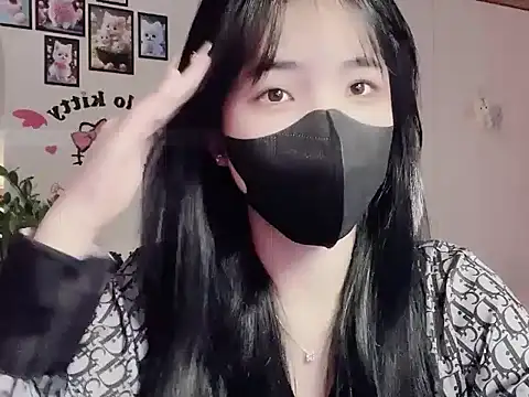 Snapshot of keelinnn19 chatting on 11/20/25, 07:35 keelinnn19 online show from 11/20/25, 07:35