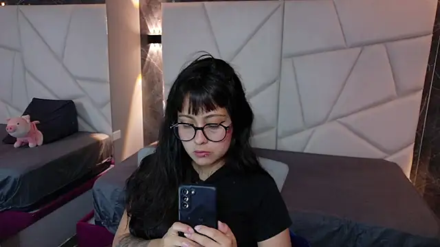 sophiaa 7 online show from 02/02/26, 11:20