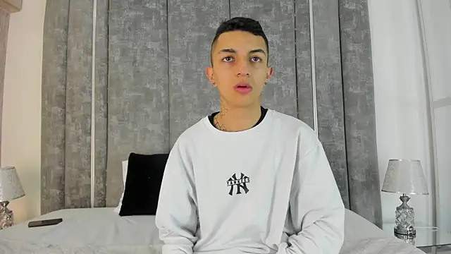 NickandAbby  online show from 10/10/25, 11:42