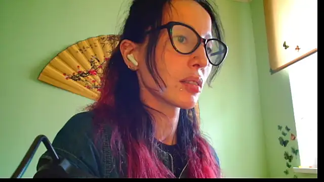 KiotoShine online show from 11/05/25, 09:31