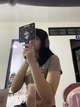 Snapshot of TatiLee chatting on 03/14/26, 03:06 TatiLee online show from 03/14/26, 03:06